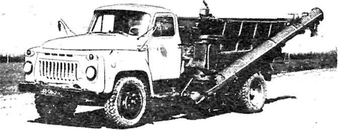 Загрузчик сеялок автомобильный зау-3
